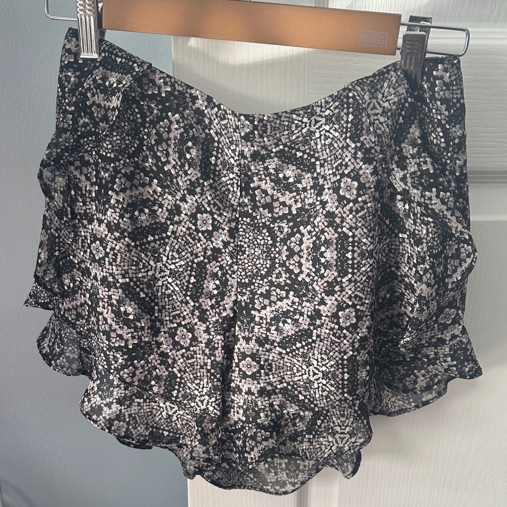 BCBG Generation Black and White Patterned Shorts